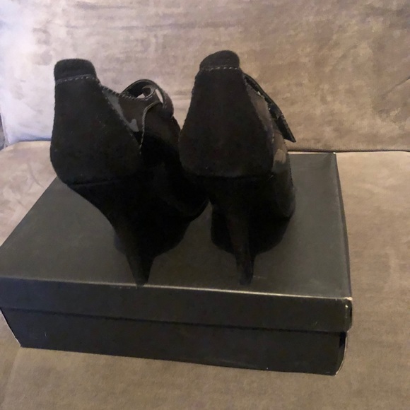 Pumps - Picture 5 of 6